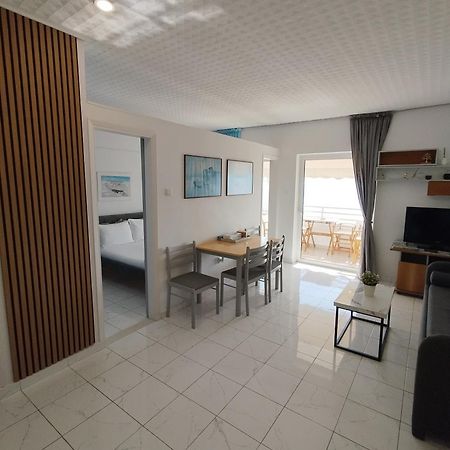 Atlas-Unlimited Sea View Apartment لوتراكي المظهر الخارجي الصورة