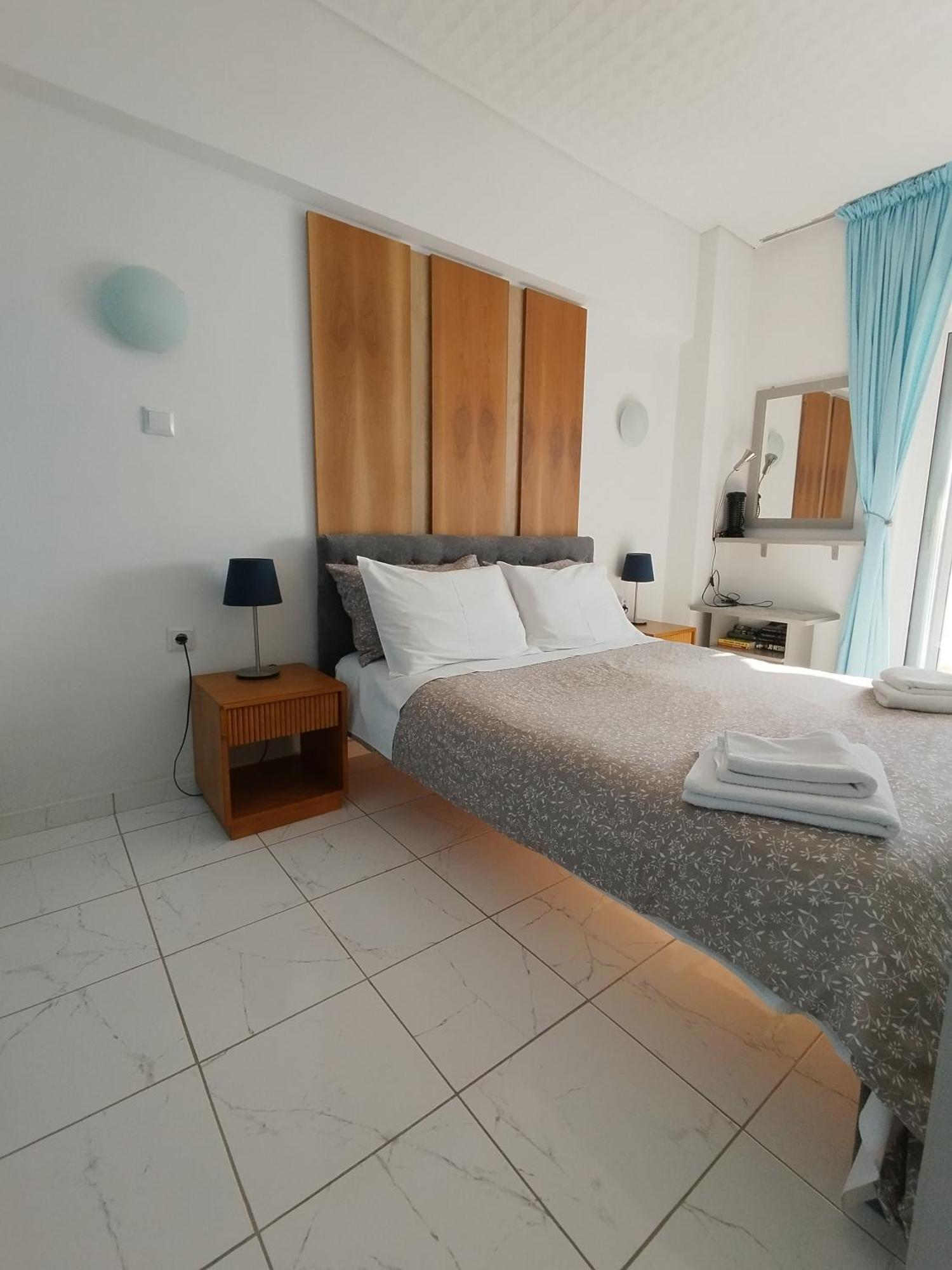 Atlas-Unlimited Sea View Apartment لوتراكي المظهر الخارجي الصورة